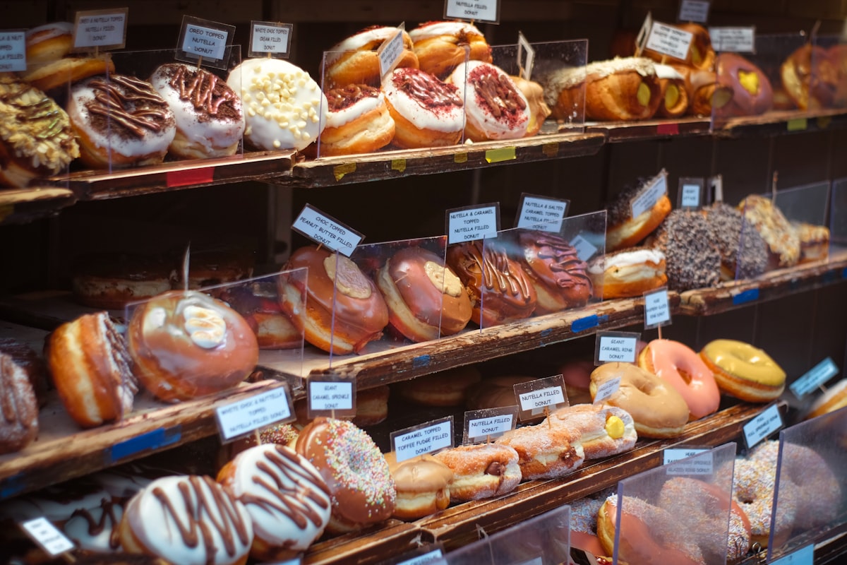 Donut vs Doughnut: Which Spelling Is Correct?