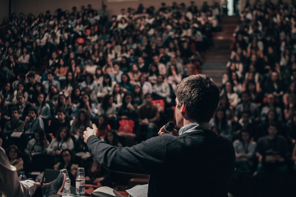 5 Best Presentation Techniques for Professionals