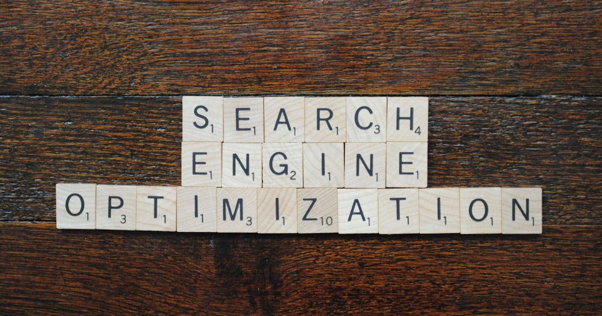 Optimize AI Articles: Master Keywords for Human-Like Content